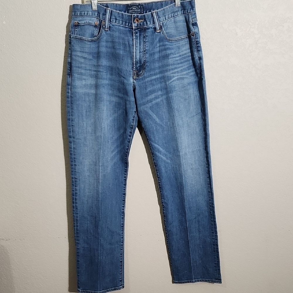 Lucky Brand Jeans Mens Size 33 Blue Straight Jeans Classic Style